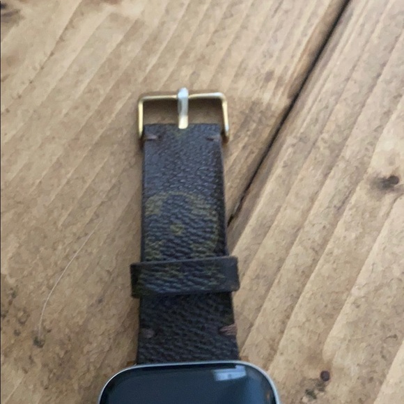 Louis Vuitton Apple Watch band 44mm - Picture 3 of 3